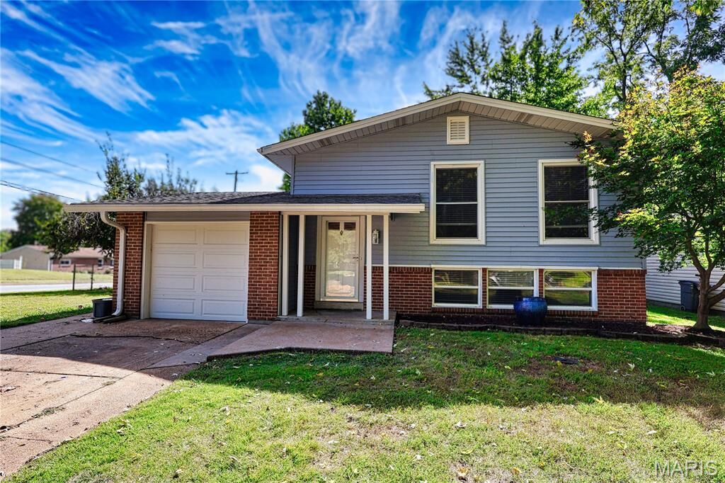 Property Photo:  11808 Boward Court  MO 63043 