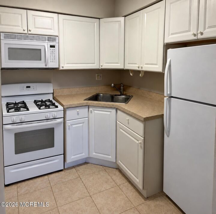 Property Photo:  440 Cross Road  NJ 07747 