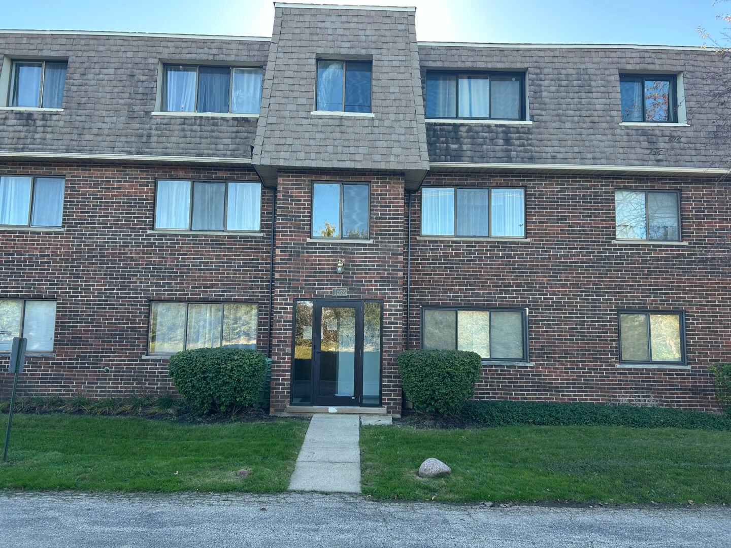 Property Photo:  1462 Carol Court 3B  IL 60074 