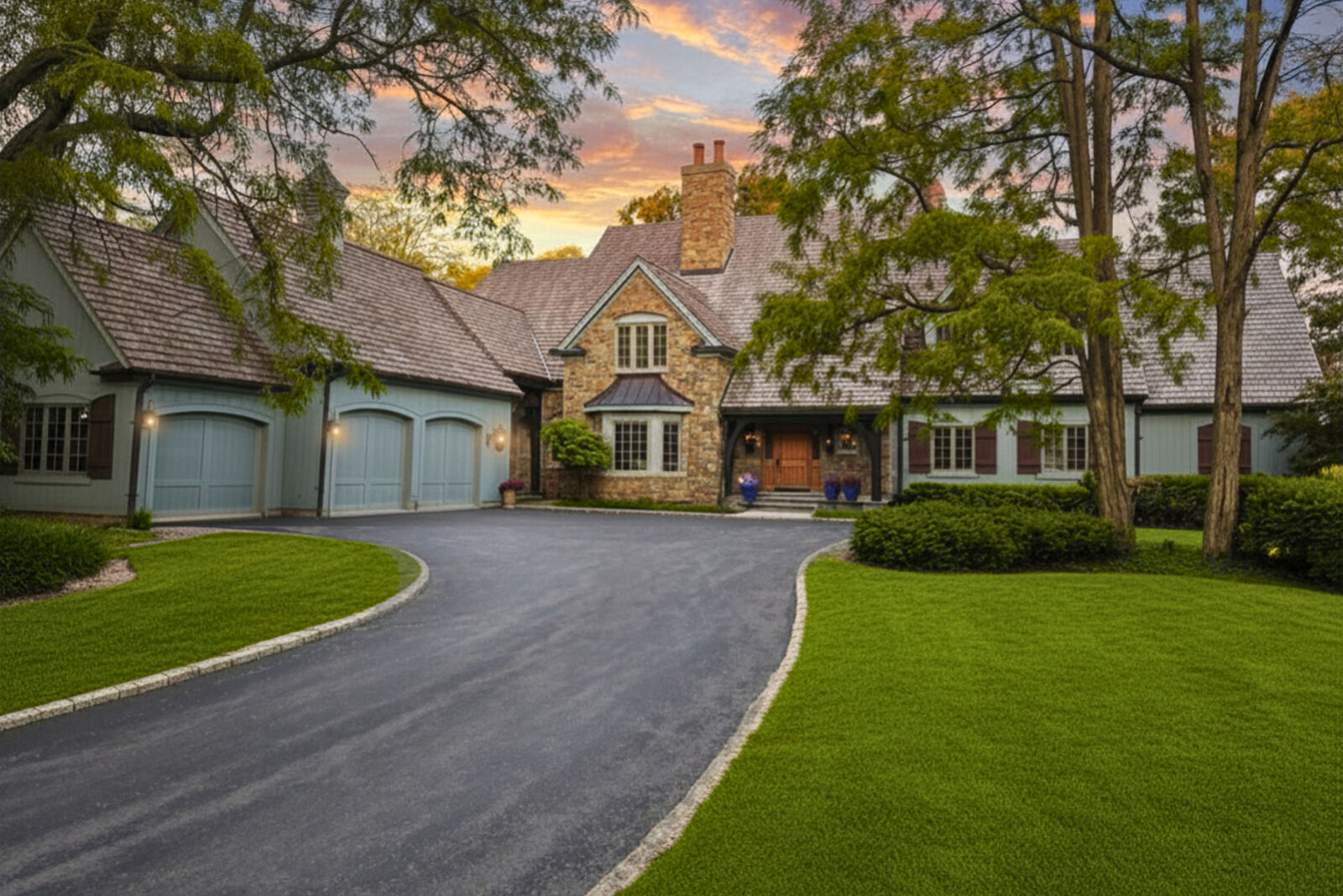 Property Photo: 1425 Galloway Drive IL 60098