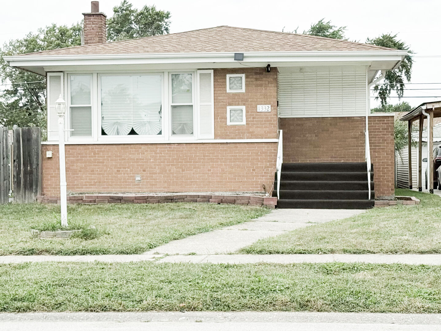 Property Photo:  1332 Mackinaw Avenue  IL 60409 