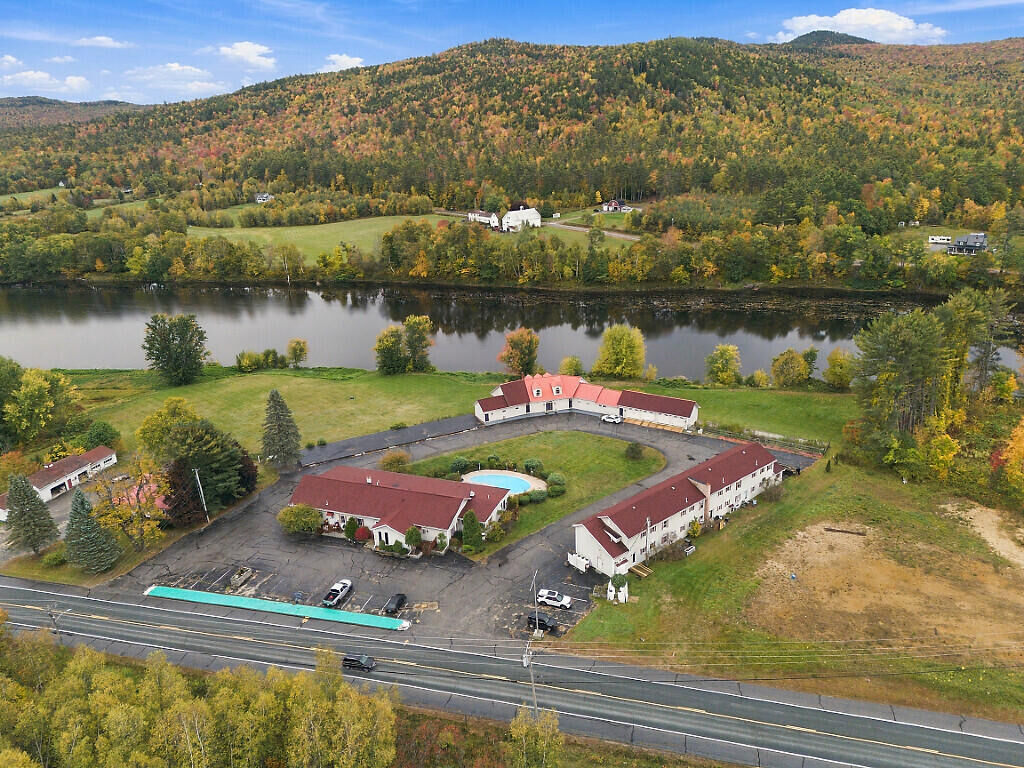 Property Photo: 1257 US-2 23 ME 04276