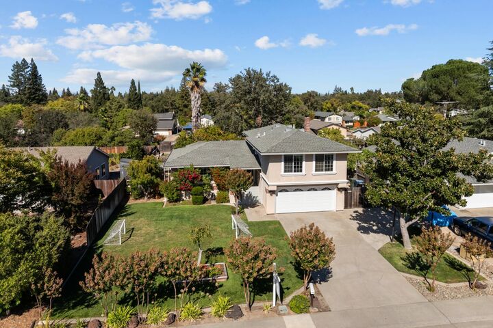 Property Photo:  8117 English Oak Way  CA 95610 