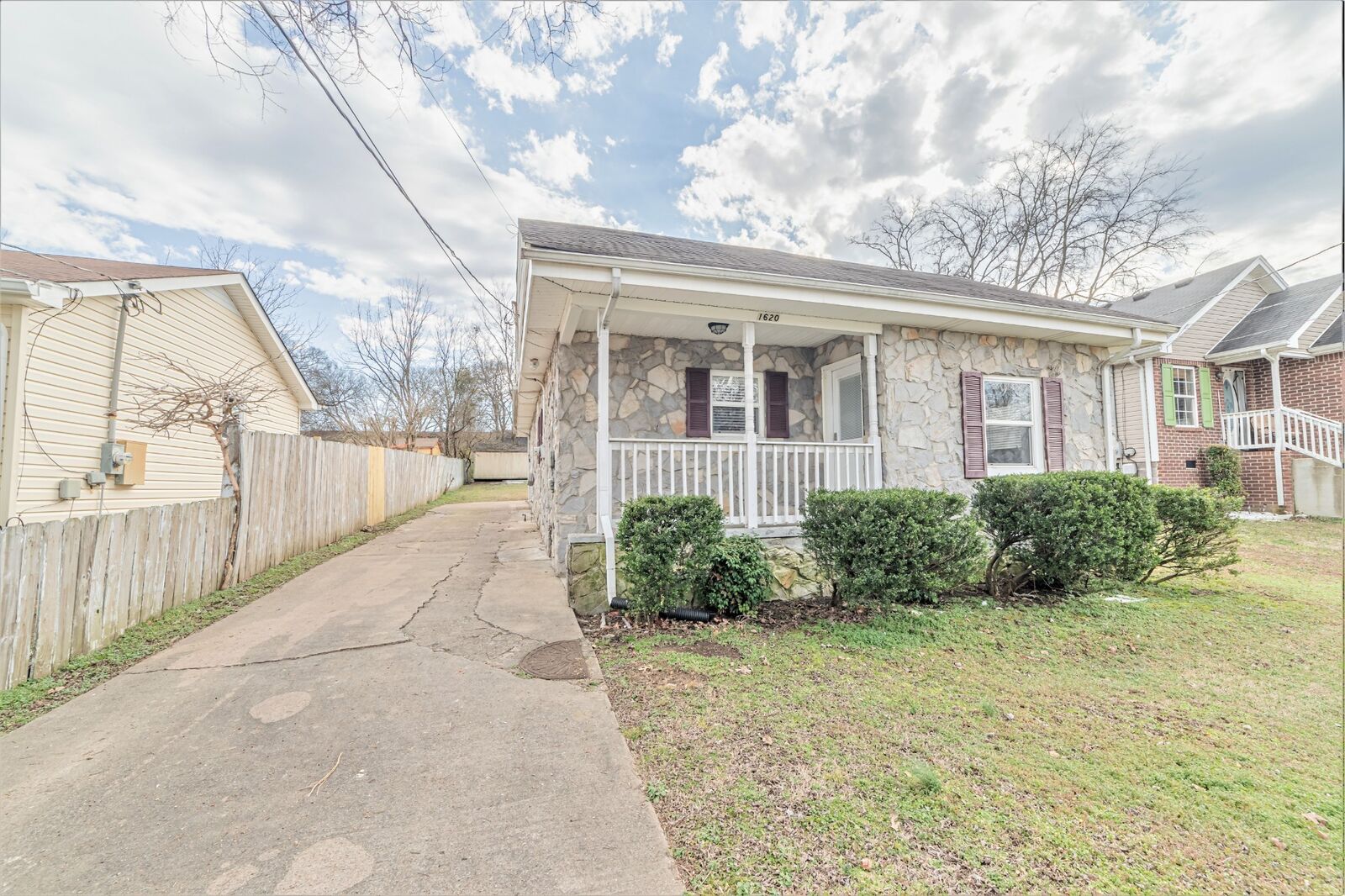 Property Photo:  1620 Essex Ave  TN 37216 