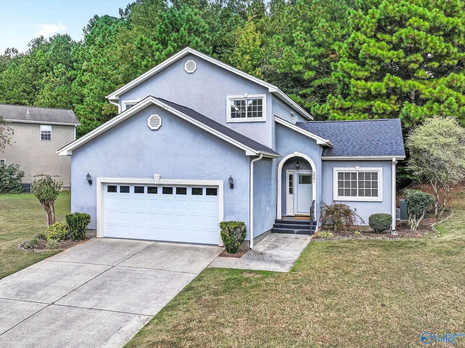 Property Photo: 3001 Waterfront Street AL 35976