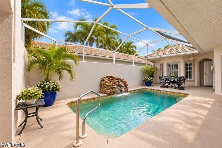 Property Photo: 104 Glen Eagle Circle FL 34104
