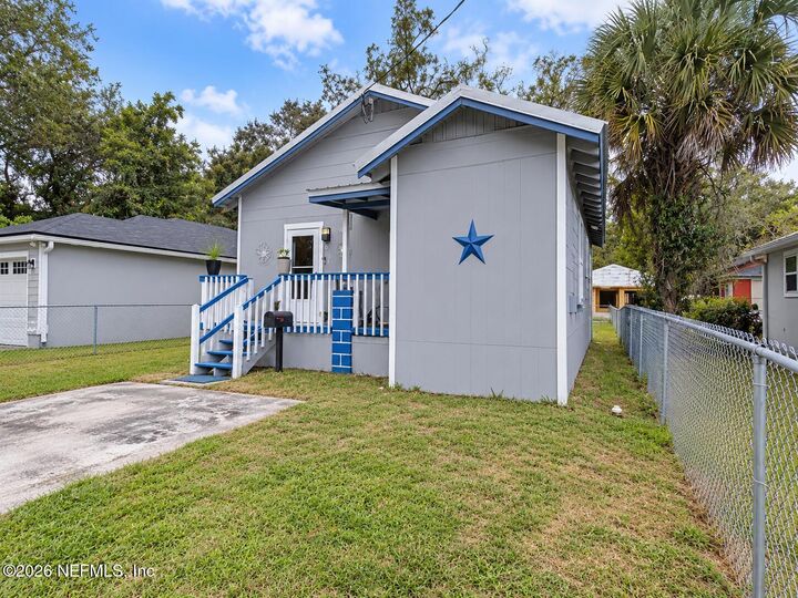 Property Photo:  921 W 17th Street  FL 32209 