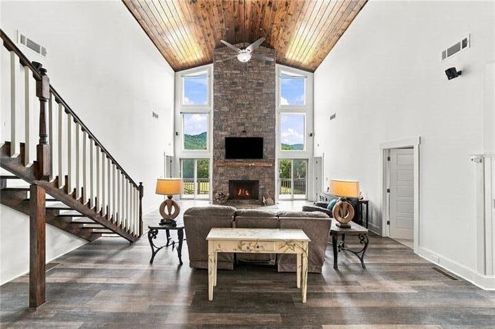 Property Photo: 279 Seven Springs Road GA 30175