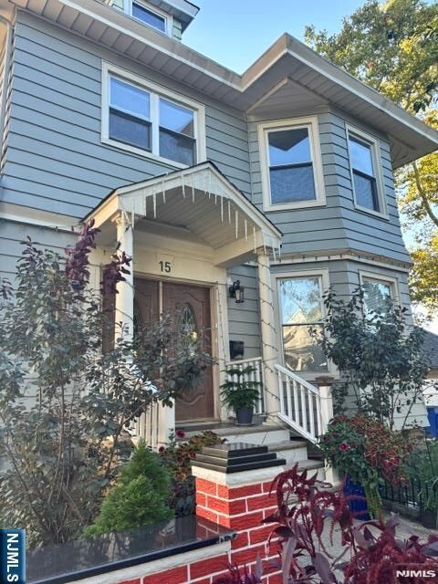 Property Photo:  15 Brewster Avenue  NJ 07660 