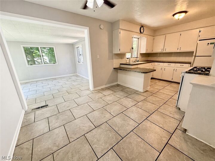 Property Photo:  6230 Foxridge Drive  OH 44512 