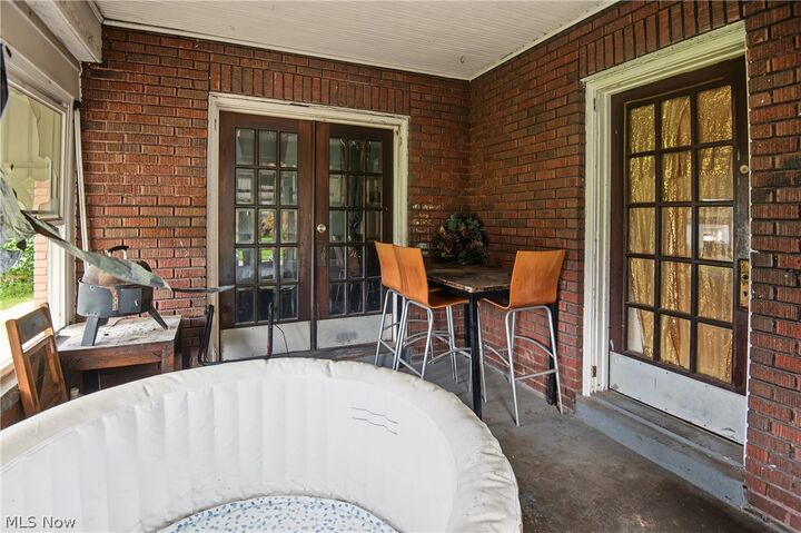 Property Photo:  154 Hollywood Avenue  OH 44512 