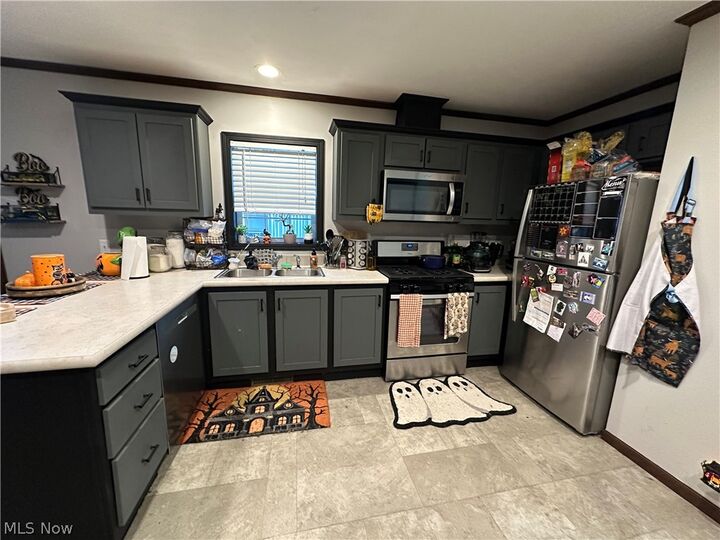 Property Photo:  17 Westwoods  OH 44001 