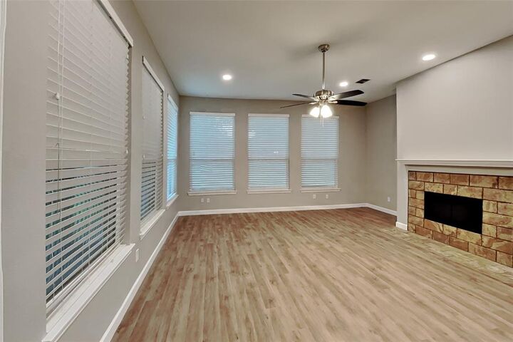 Property Photo:  11825 Warbler Lane  TX 76244 
