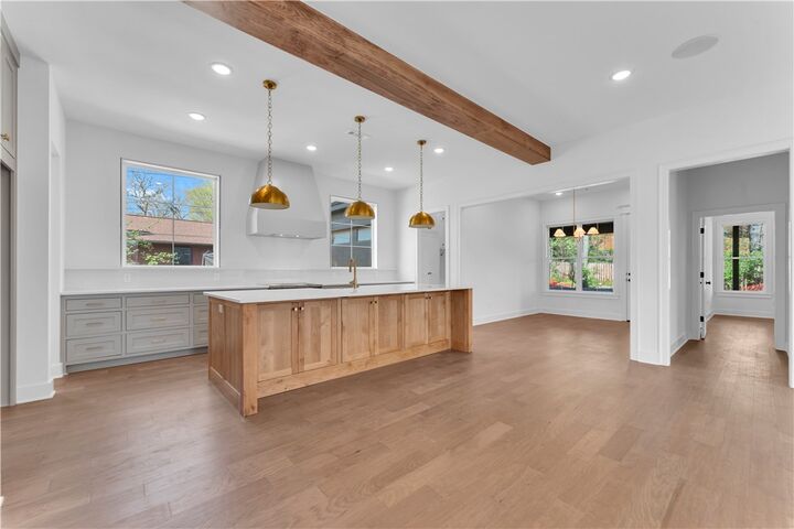 Property Photo:  720 N Gregg Avenue  AR 72701 