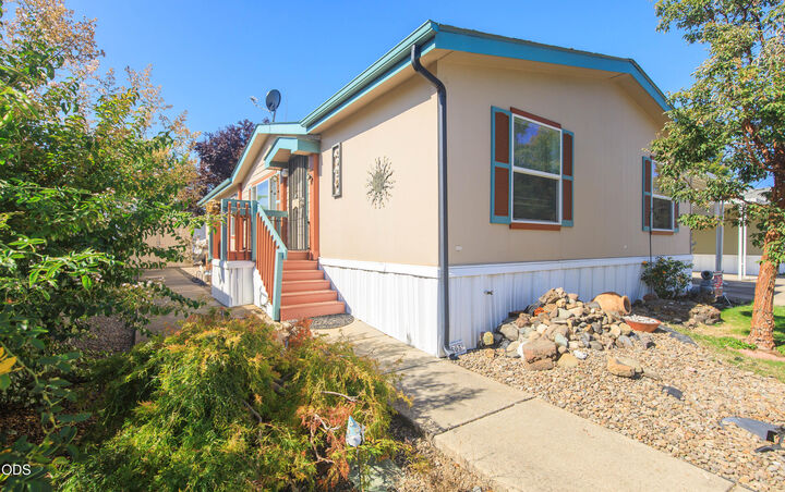 Property Photo: 10 E South Stage Road Spc 505 OR 97501
