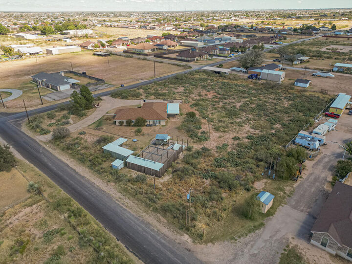 Property Photo:  1074 Navajo Ave  TX 79763 