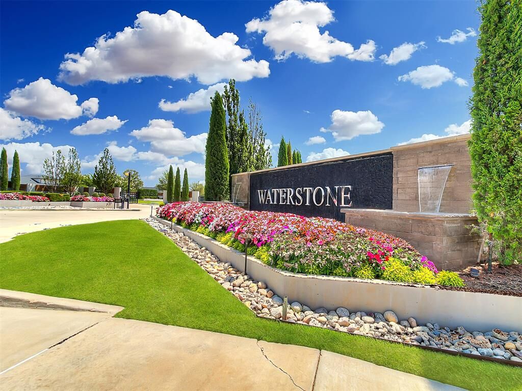 Property Photo:  15616 Waterstone Way  OK 73013 