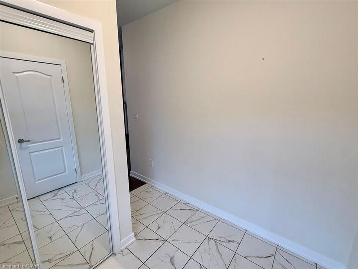 Property Photo:  24 Owl Lane  ON N3W 0G5 