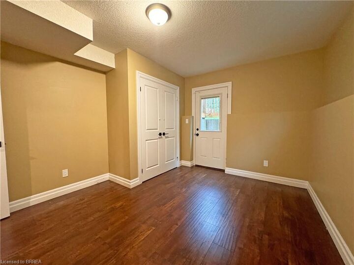 Property Photo:  345 Marlborough Street Lower  ON N3S 4T9 