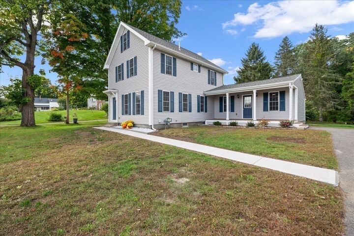 Property Photo:  118 Old Groveland Rd  MA 01835 