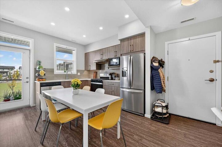 Property Photo:  235 Redstone Walk NE 204  AB T3N 1M6 