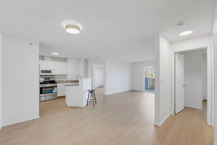 Property Photo:  6000 Somervale Court SW 416  AB T2Y 4J4 