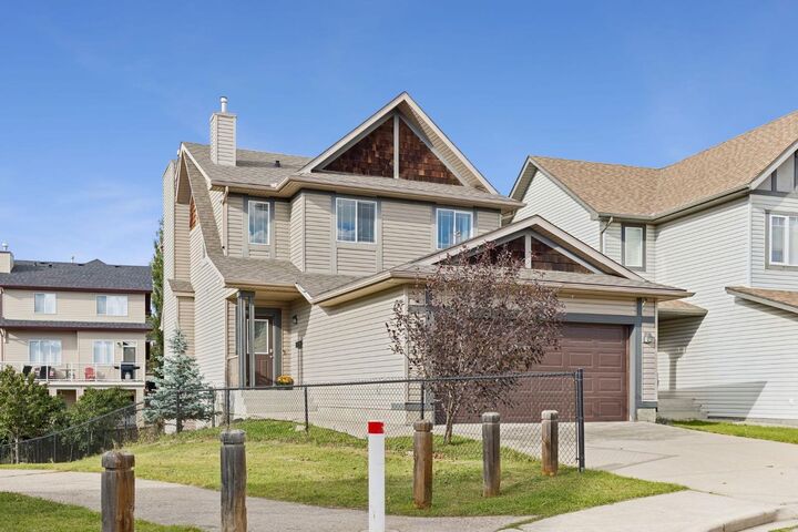 Property Photo:  100 Evansbrooke Landing NW  AB T3P 1G5 