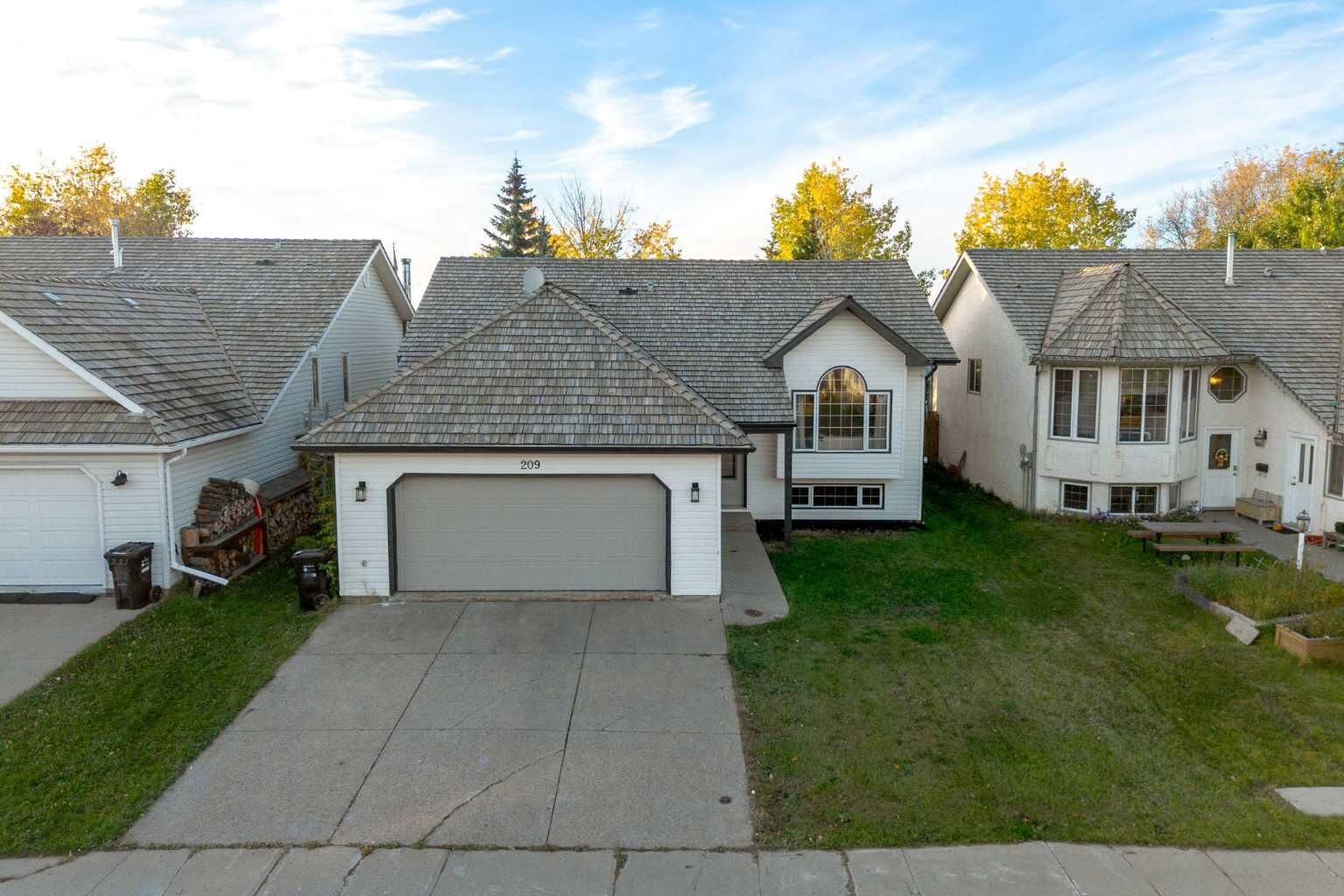 Property Photo:  209 Ball Place  AB T9K 2A1 
