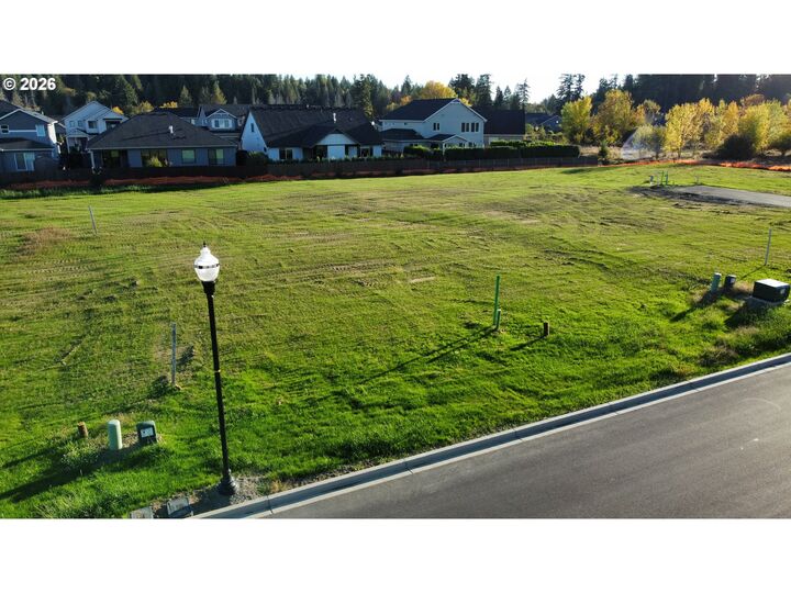 Property Photo:  2211 SE 25th Way  WA 98604 