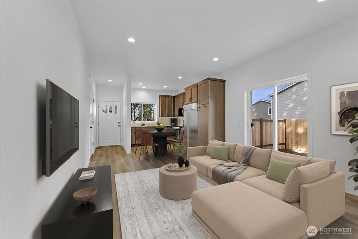 Property Photo:  7018  Wetmore Avenue A  WA 98203 