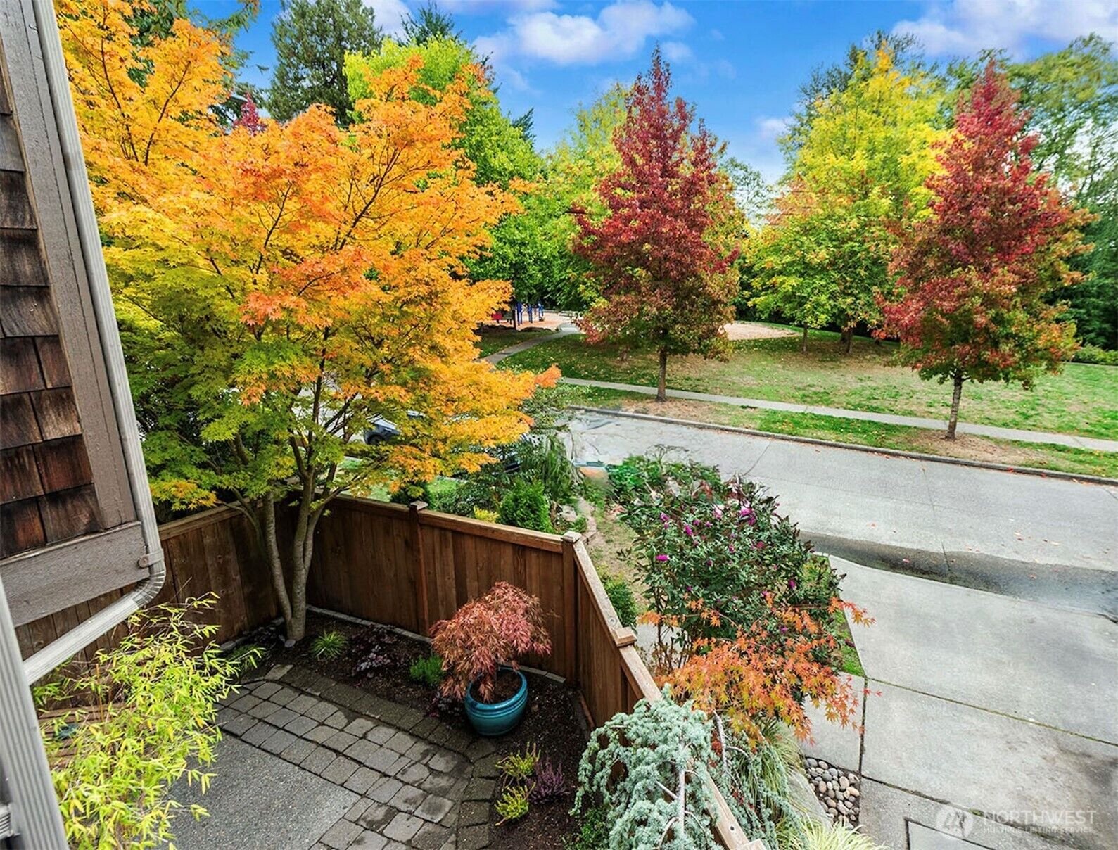 Property Photo: 9513 Ashworth Avenue N A WA 98103
