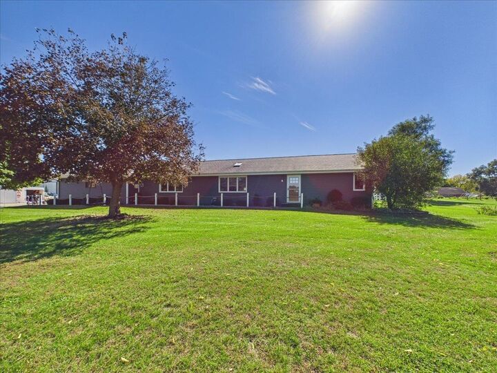 Property Photo: 2333 Fischer Road IL 61080
