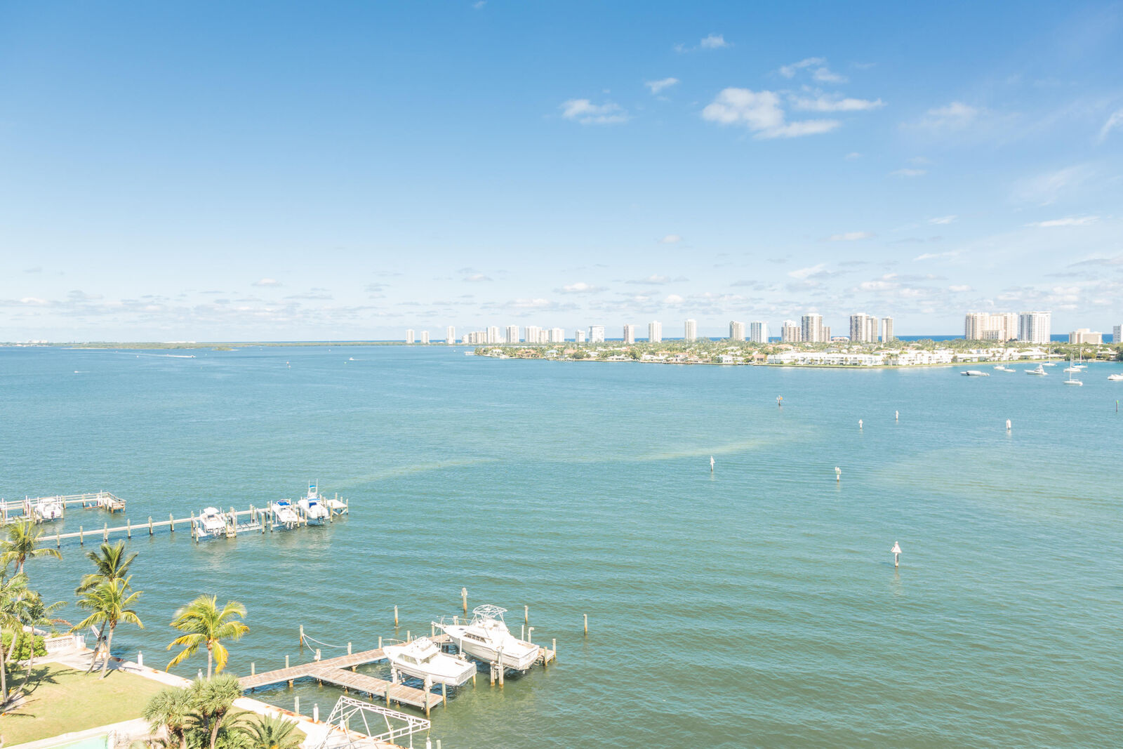 Property Photo:  2650 Lake Shore Drive 805  FL 33404 