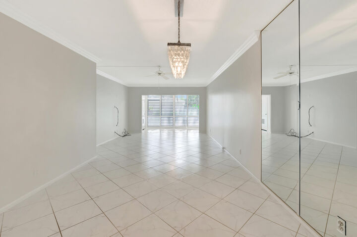 Property Photo:  2440 SW 22nd Avenue 711  FL 33445 