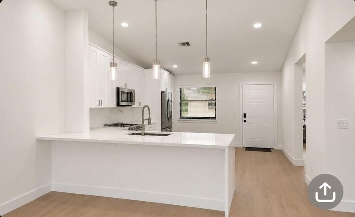 Property Photo:  4699 Lucerne Lakes Boulevard E 203  FL 33467 