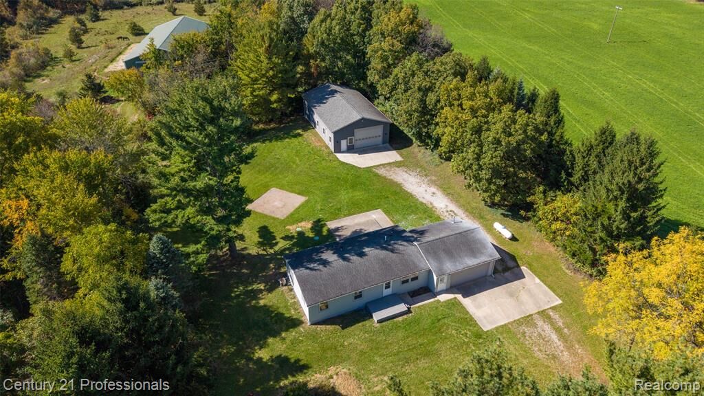 Property Photo:  7830 Ernst Road  MI 48158 
