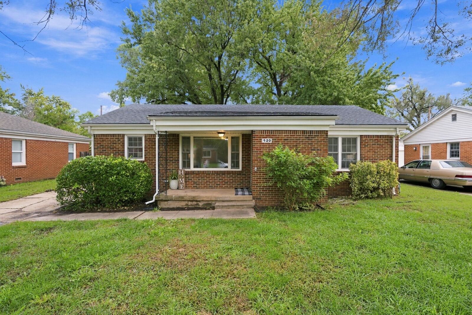 Property Photo: 420 N Hillcrest Ave KS 67060