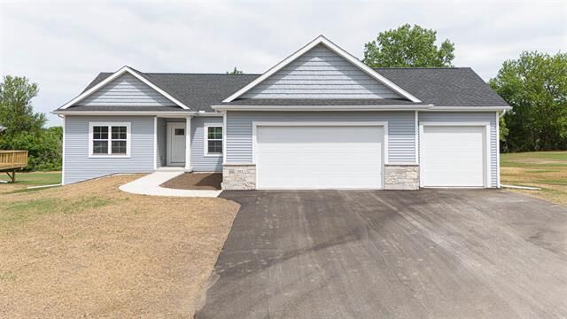 Property Photo:  607 Millar Drive  WI 53511 