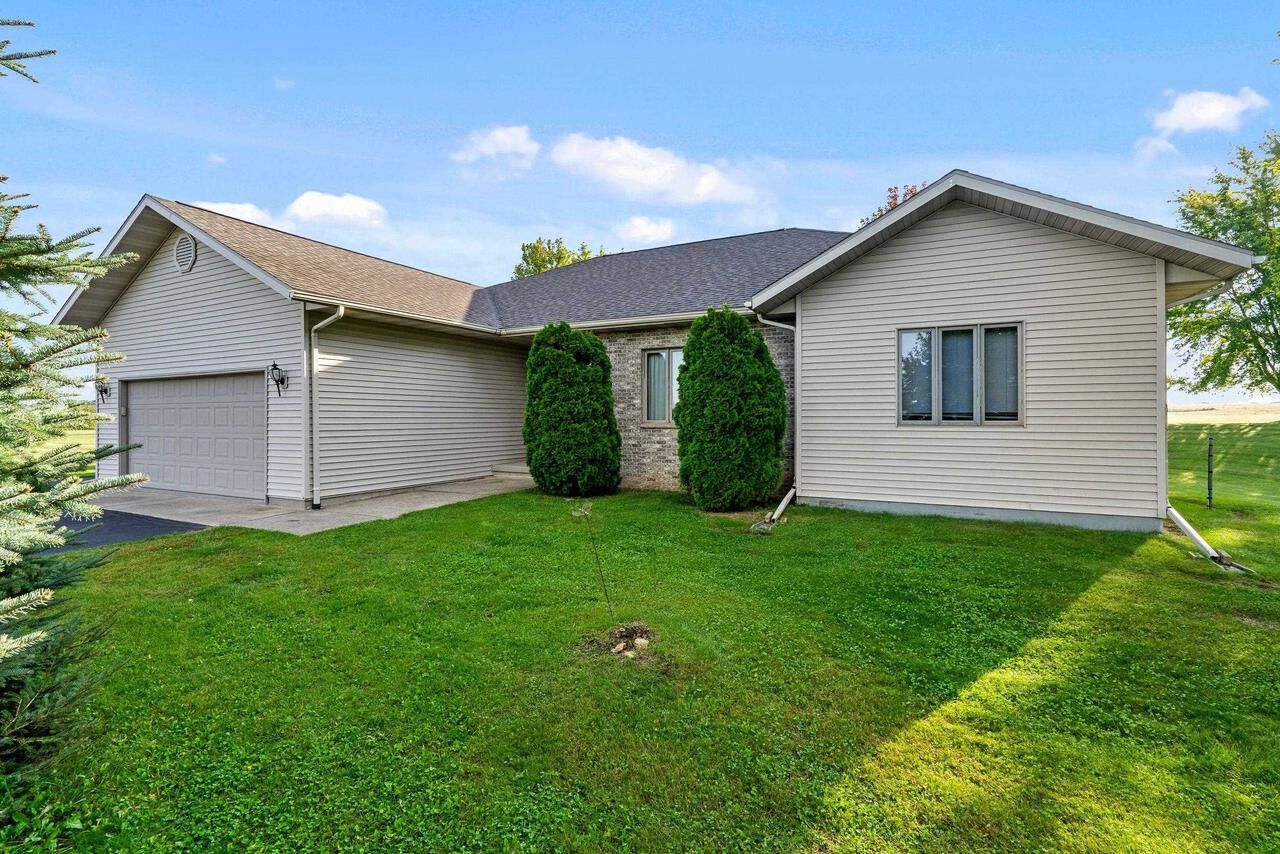 Property Photo: N1848 County U Road WI 53946