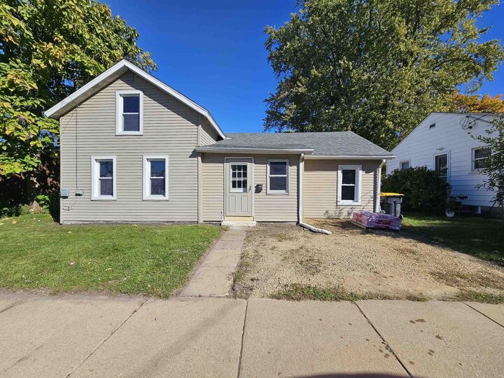 Property Photo:  310 Woodard Avenue  WI 54660 