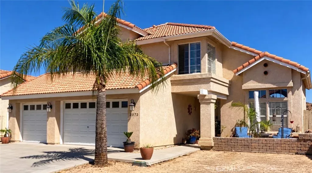 Property Photo:  2072 Lagoon Court  CA 92545 