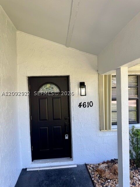 Property Photo:  4610 SW 134th Ave  FL 33175 