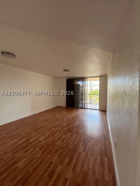 Property Photo:  8235 Lake Dr 401  FL 33166 