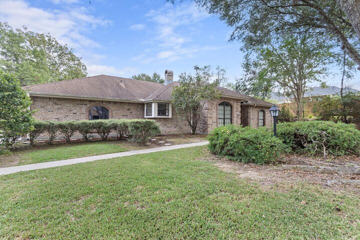 Property Photo: 16 Taft Ave TX 77657