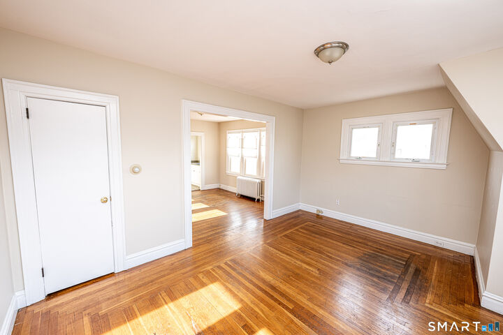 Property Photo:  1003 Whalley Avenue 3  CT 06515 