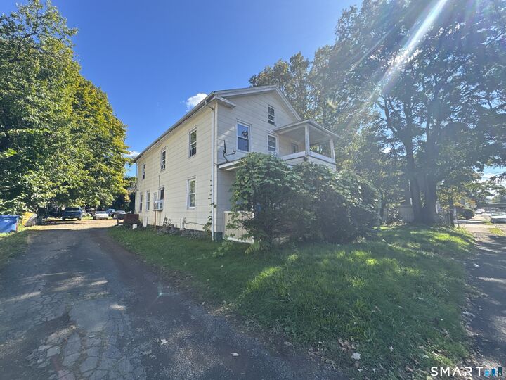 Property Photo:  441 Center Street  CT 06450 