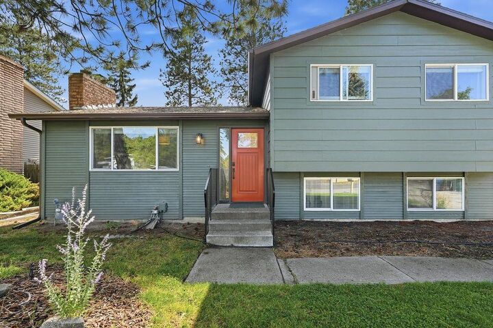 Property Photo:  2220 E 63rd Ave  WA 99223 