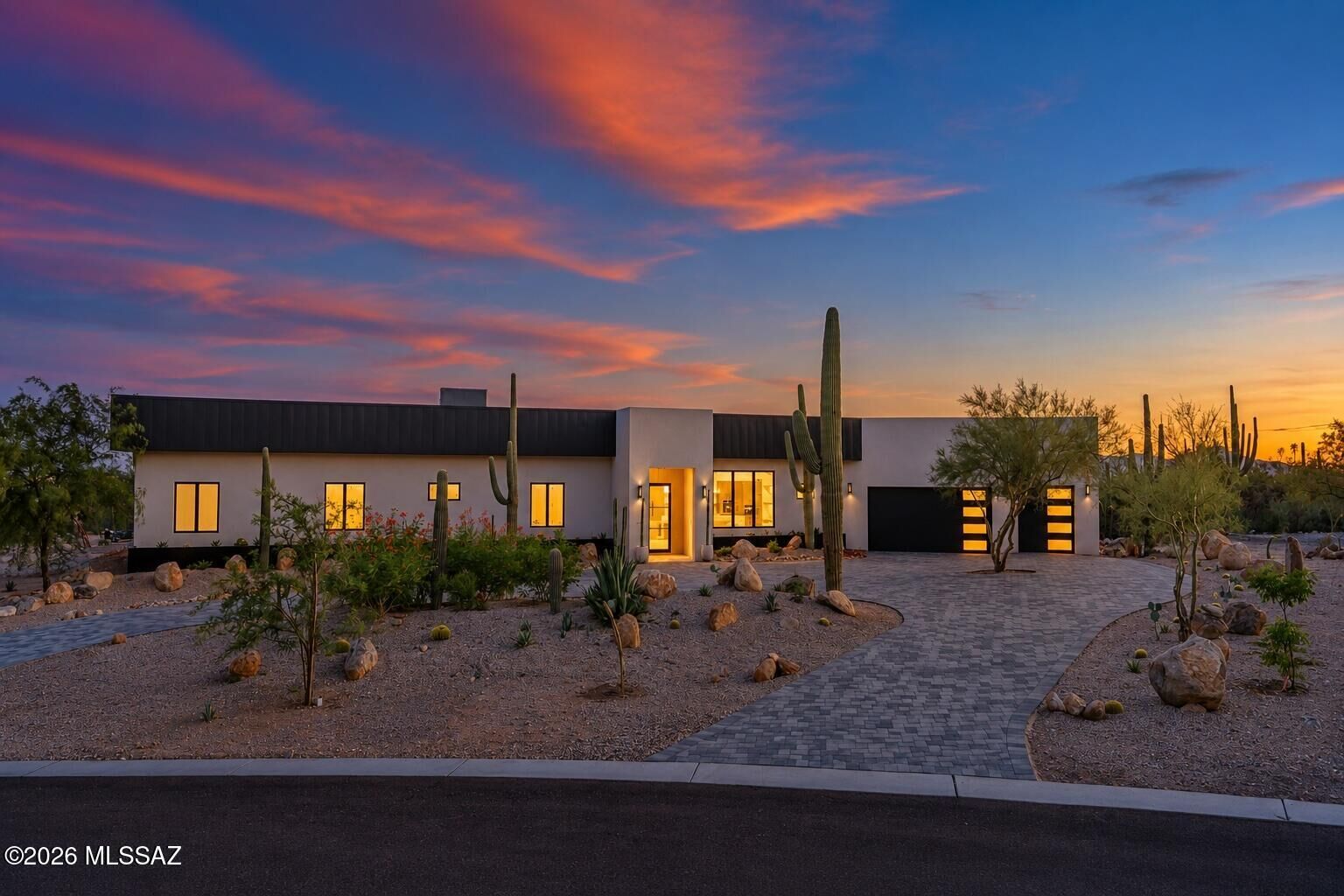Property Photo:  7185 N Agave Ridge Place  AZ 85718 