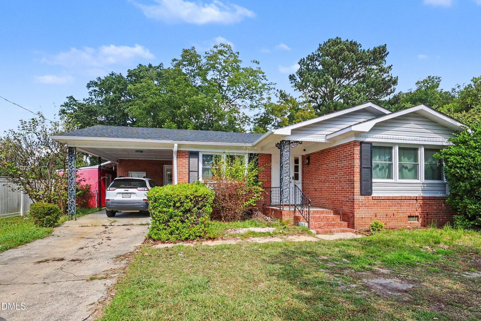 Property Photo: 5326 Yadkin Road NC 28303