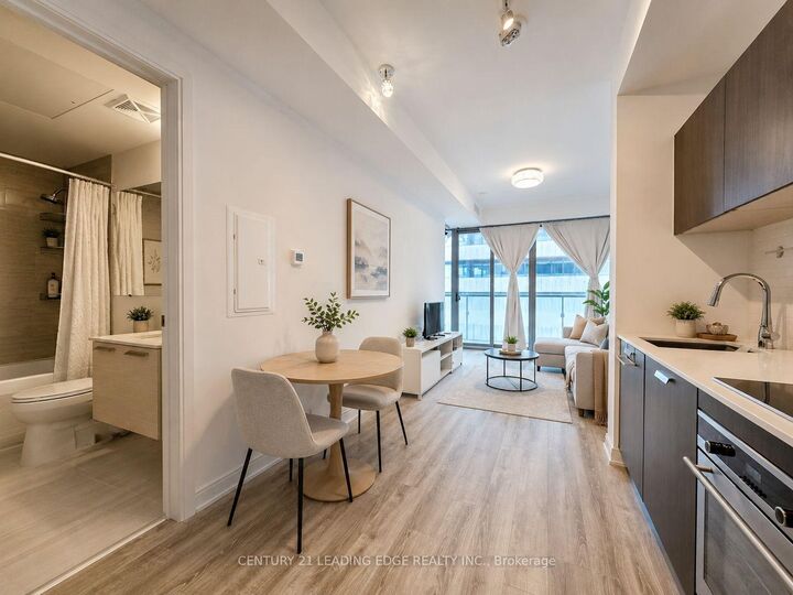 Property Photo: 50 Charles Street E 3906 ON M4Y 0C3
